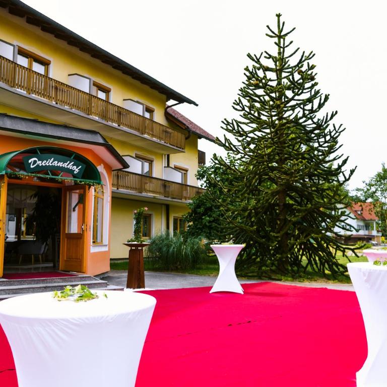 Sunny-Hill Frühstückshotel - Loipersdorf - Deluxe Doppelzimmer mit Balkon - 18
