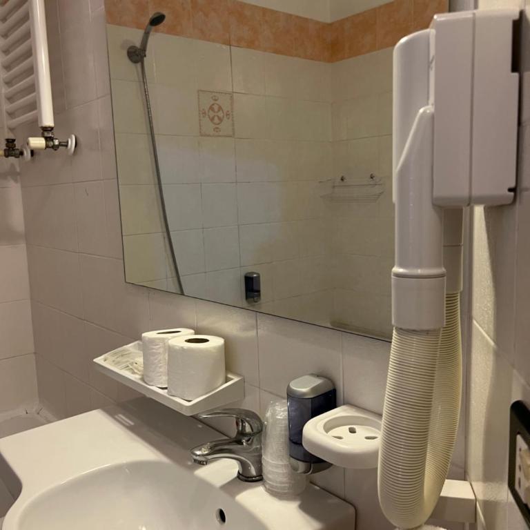 Hotel Stella D'Italia - Nuova gestione - Camera Quadrupla Standard - 7