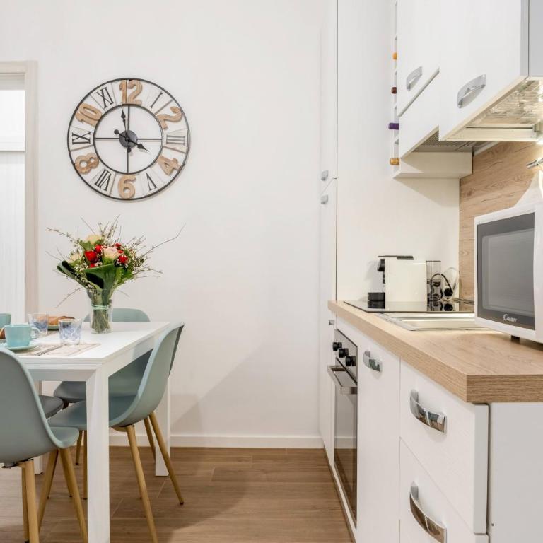 Donna Teresa Central & Cozy Apartment - One-Bedroom Apartment - 8