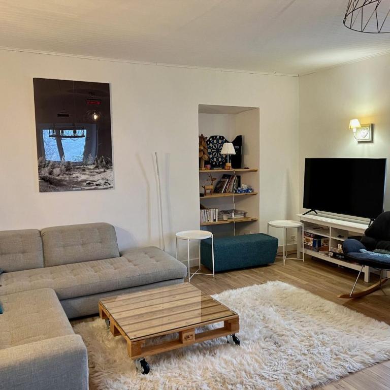 Appartement pour 14 pers, rénové, animaux acceptés, parking - FR-1-624-92 - Apartment - 6