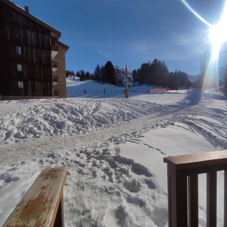Studio lumineux 4 pers · Proche pistes · Vue piste - Studio - 5