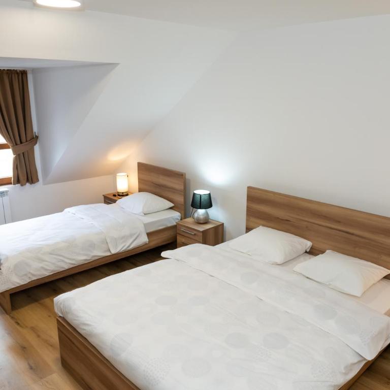 Guest House Alte - Dvokrevetna Soba sa Bračnim Krevetom i Pogledom na Planinu - 6