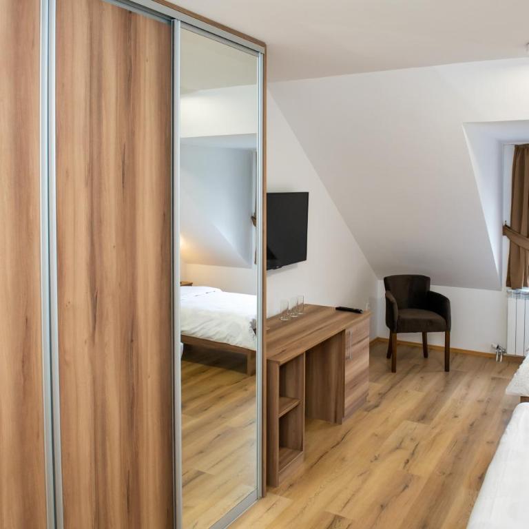 Guest House Alte - Dvokrevetna Soba sa Bračnim Krevetom i Pogledom na Planinu - 7