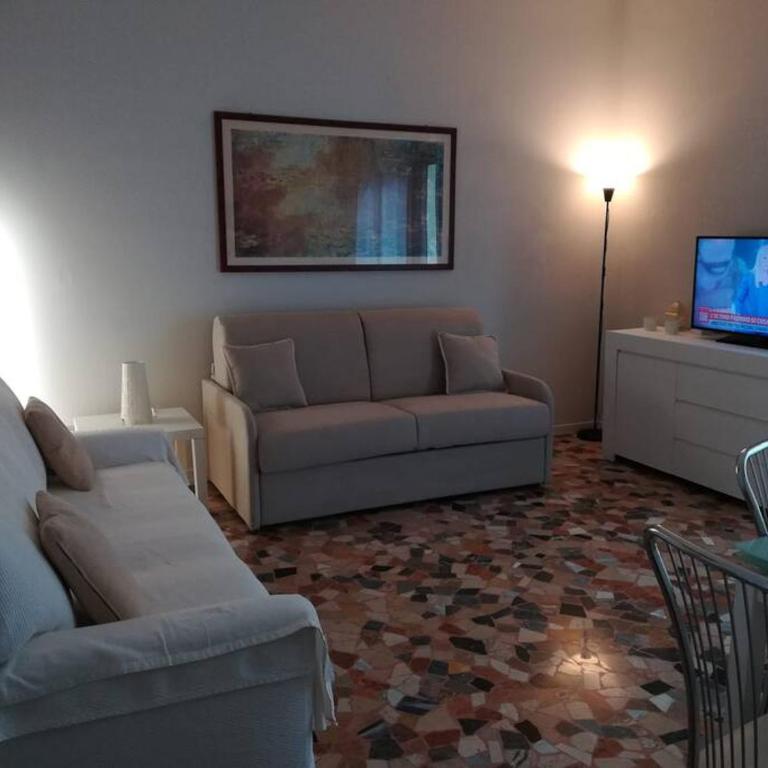 PRIMO PIANO - Bilocale Casa Vacanze Brescia - One-Bedroom Apartment - 2
