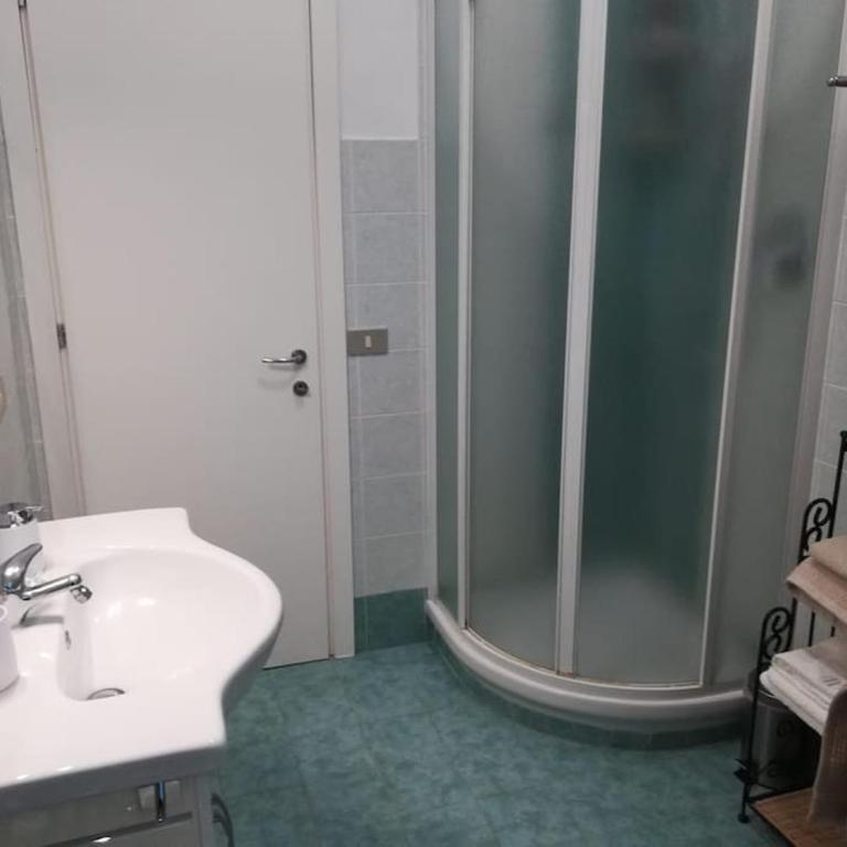 PRIMO PIANO - Bilocale Casa Vacanze Brescia - One-Bedroom Apartment - 10