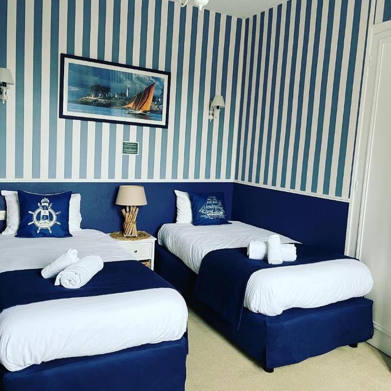 Hôtel de la Côte Fleurie - Chambre Lits Jumeaux - 2