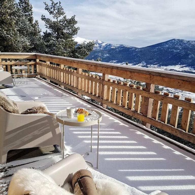 Chalet Luxe spacieux, Piscine chauffée, vue lac et montagnes, proximité immédiate pistes - Superior Chalet - 3