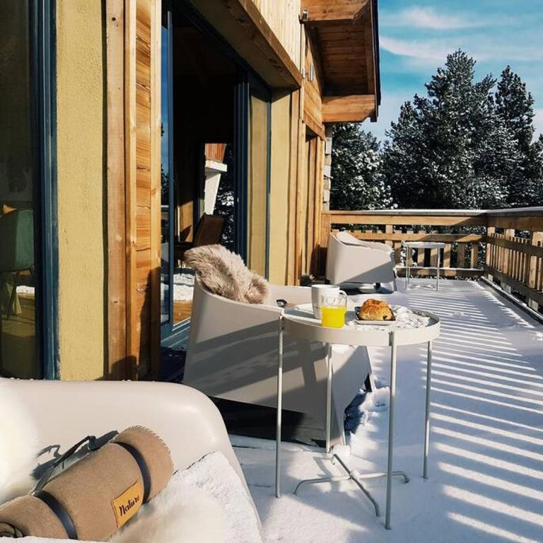 Chalet Luxe spacieux, Piscine chauffée, vue lac et montagnes, proximité immédiate pistes - Superior Chalet - 32