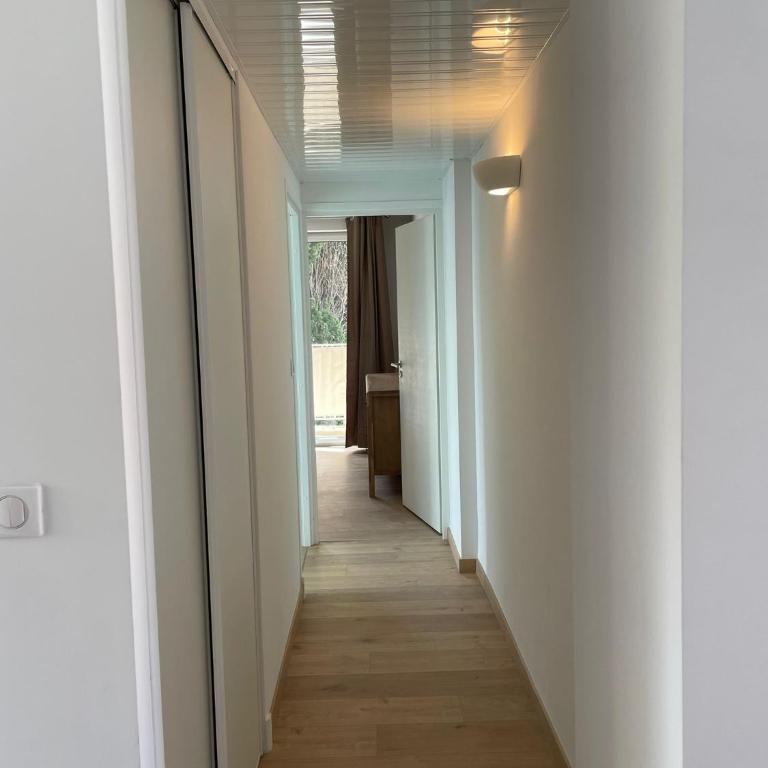 Magnifique appartement climatisé de 87m², à 100m de la plage - Appartement 2 Chambres - 24