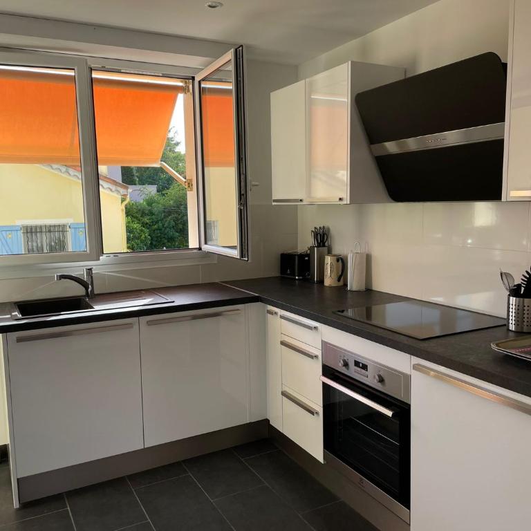 Magnifique appartement climatisé de 87m², à 100m de la plage - Appartement 2 Chambres - 28