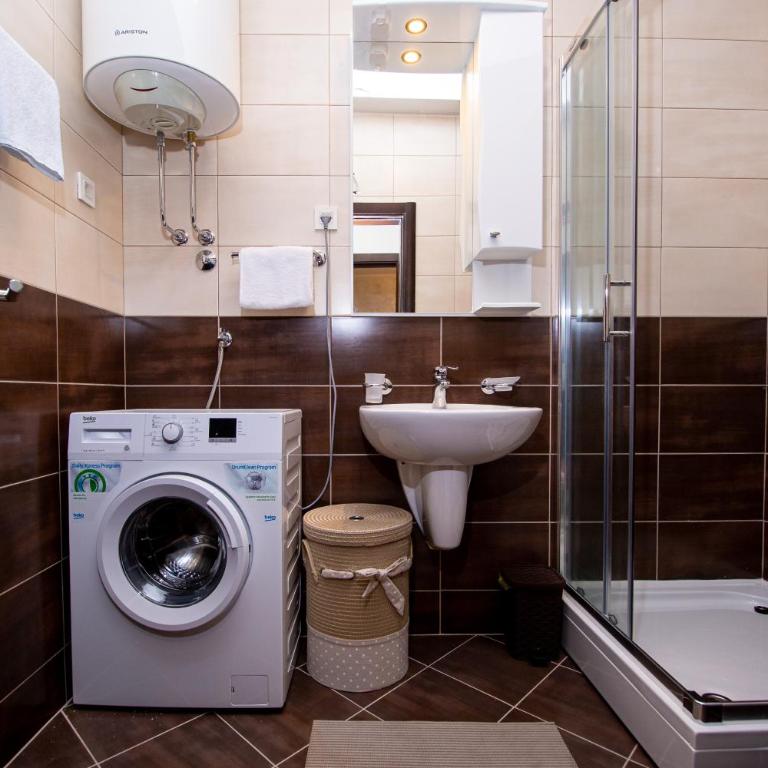 Lux View - One-Bedroom Apartment - 4