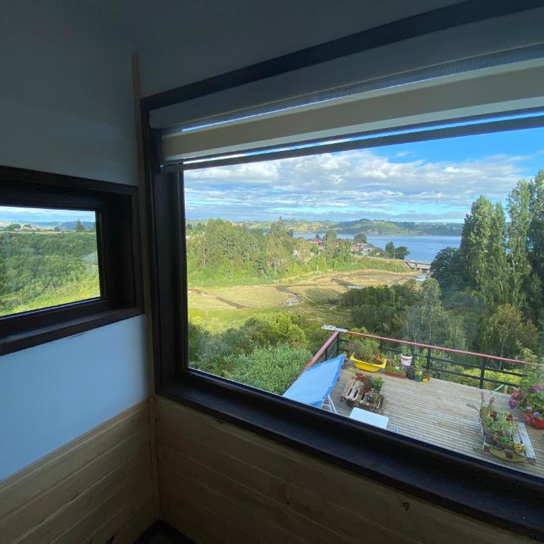 Cabañas y hostal Aurora - Habitación Familiar con vistas al mar - 5