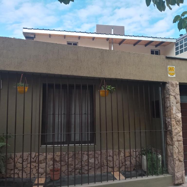 Petit Chateau J&SR - Two-Bedroom House - 4