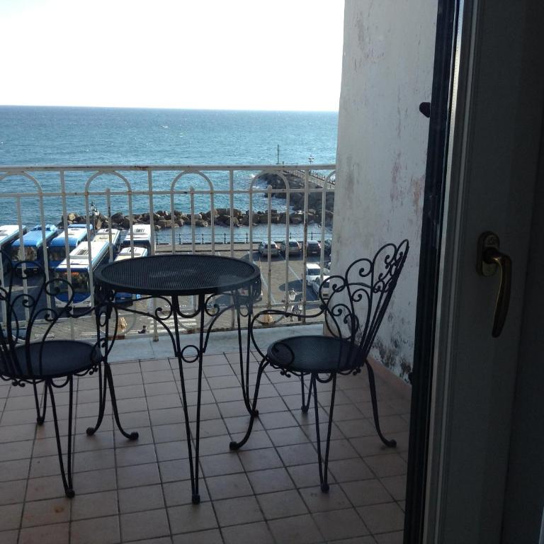 Hotel Lidomare - Ampia Camera Matrimoniale/Doppia con Letti Singoli - 7