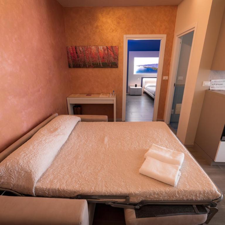 Garda Fantasy Apartment - JACUZZI - Appartamento con 1 Camera da Letto - 17