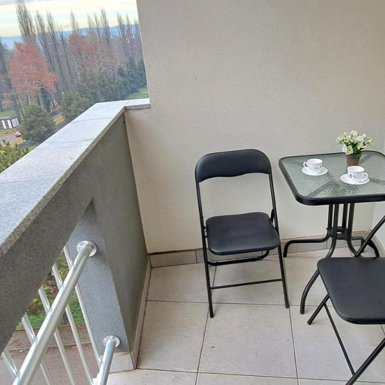 Djuka - One-Bedroom Apartment - 8