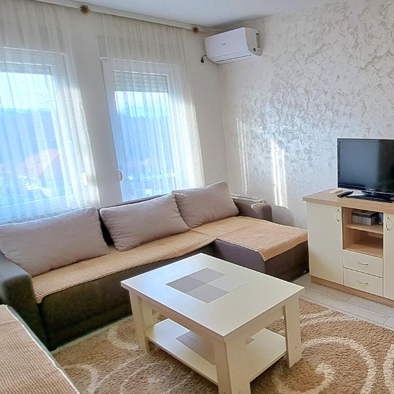 Djuka - One-Bedroom Apartment - 9