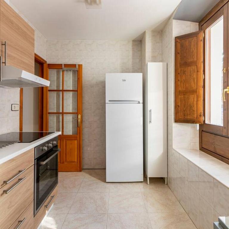 Espectacular apartamento reformado en edificio histórico, con WIFI - Appartement 2 Chambres - 31