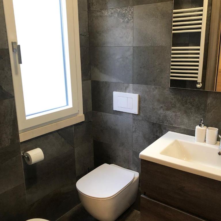 Residenza Grazioli - Camera Matrimoniale con Bagno Privato - 13