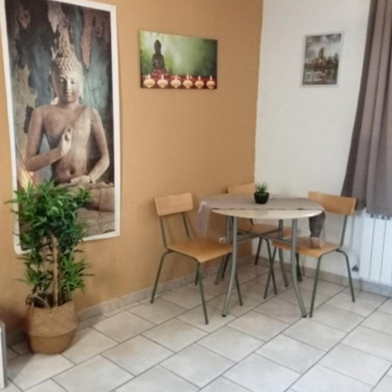 Jolie petite maison idéalement située - Apartment - 3