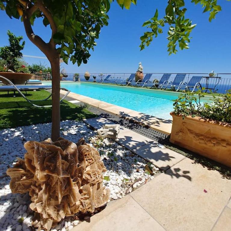 Oikos Taormina - Appartamento con 3 Camere da Letto - 52