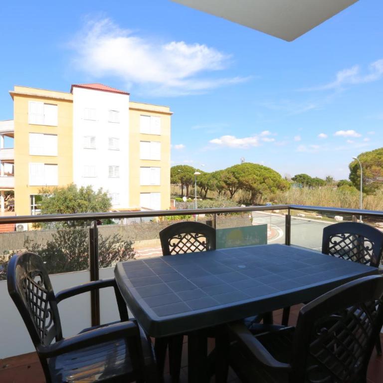 LITORAL COSTA DORADA - MILLET Only familias - Apartamento de 2 dormitorios - 8