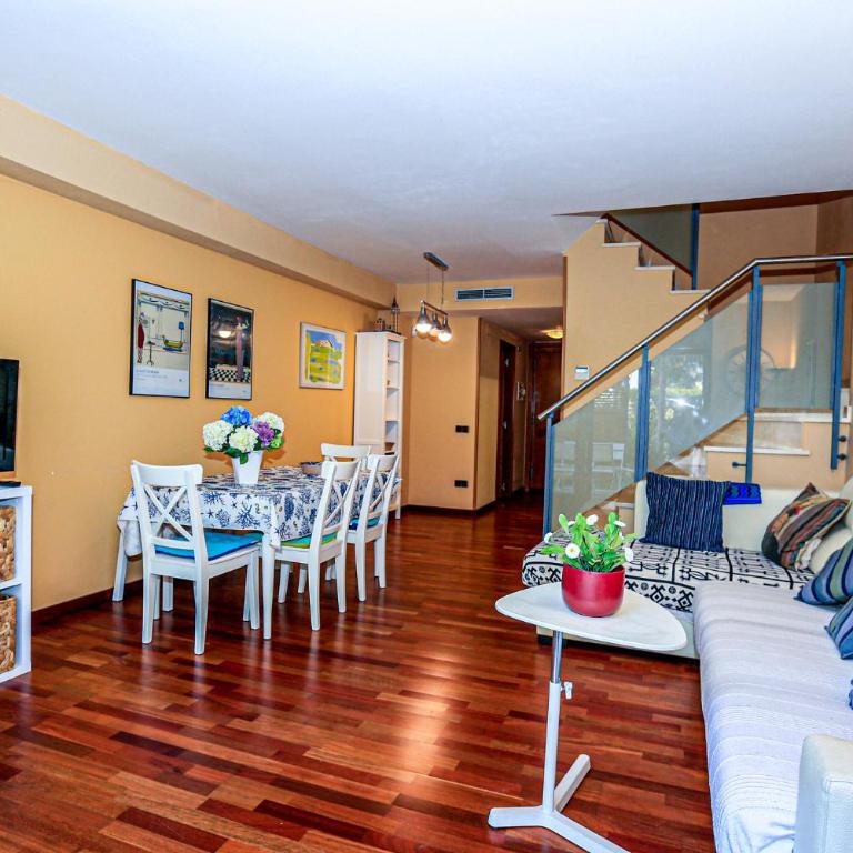 LITORAL COSTA DORADA - SOL CAMBRILS PARK Only families - Three-Bedroom House - 13