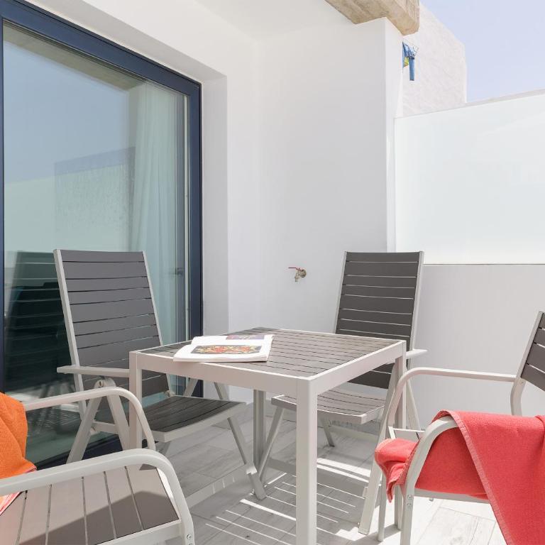 Casa Mercedes, terrace with Sea Views Puerto del Carmen - Casa de 2 dormitorios - 9