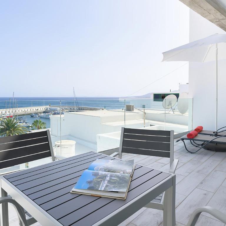 Casa Mercedes, terrace with Sea Views Puerto del Carmen - Apartamento de 2 dormitorios - 2