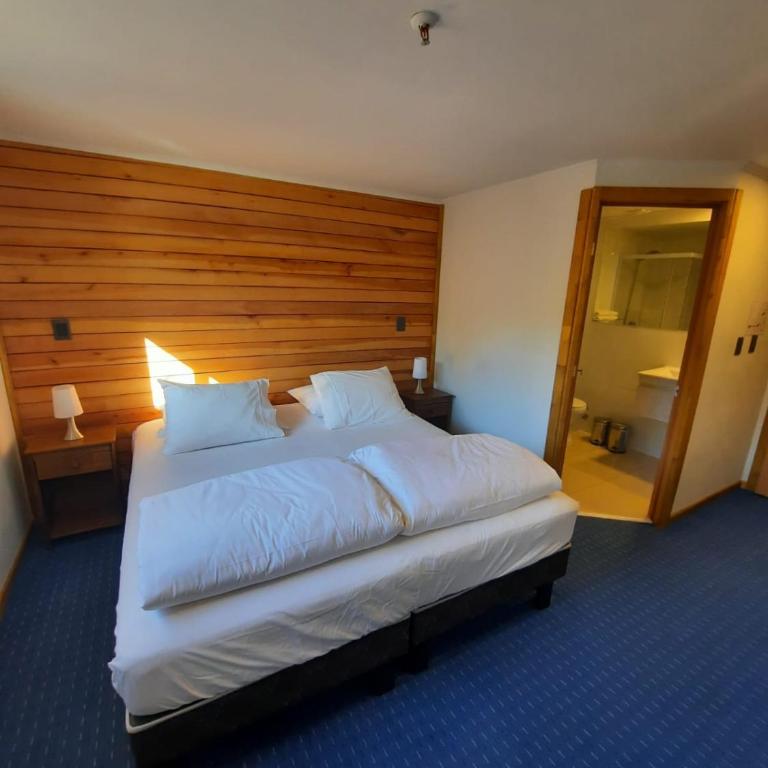 Las Bravas Lodge - Double or Twin Room - 1
