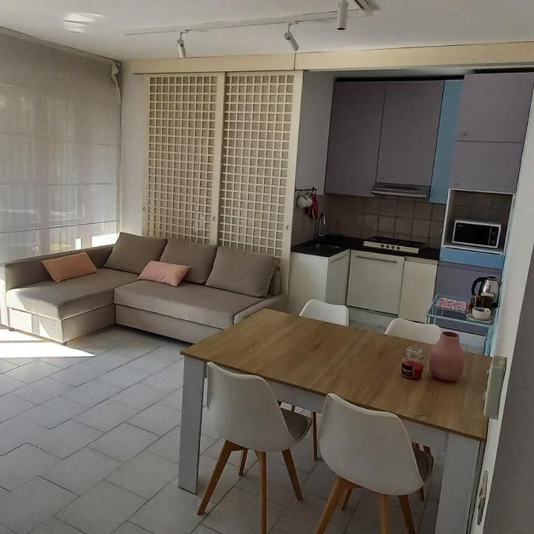 Bonaria Apartment - Appartamento con 2 Camere da Letto - 2