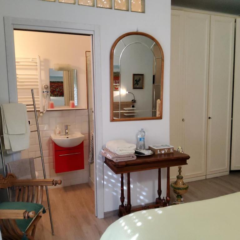 Annadia Sweet Home B&B - Camera Tripla con Doccia - 11