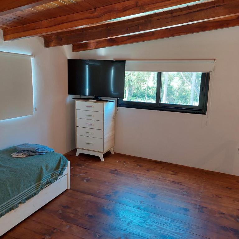 Santas Hogar - Three-Bedroom House - 18