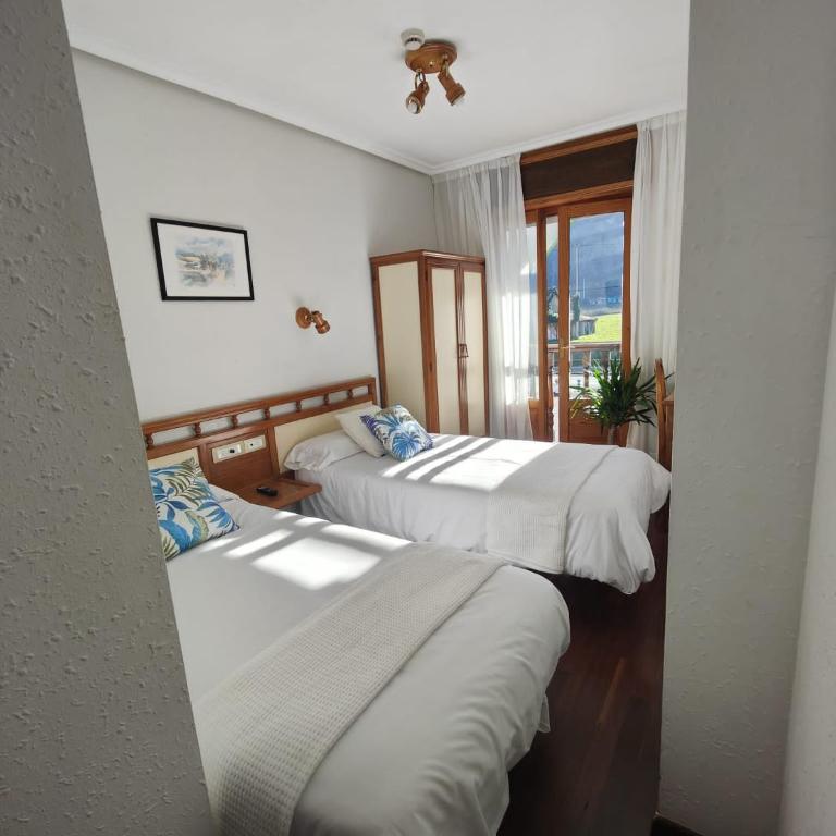 Hotel Capitán - Habitación Doble Pequeña - 2 camas - 2