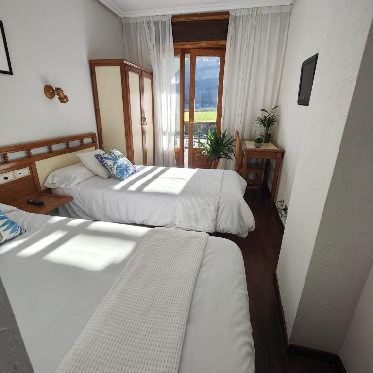 Hotel Capitán - Habitación Doble Pequeña - 2 camas - 1