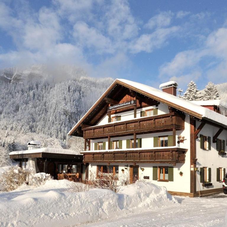 Gschwenderhaus Ferienwohnungen - Apartment mit 3 Schlafzimmern und Balkon - 9