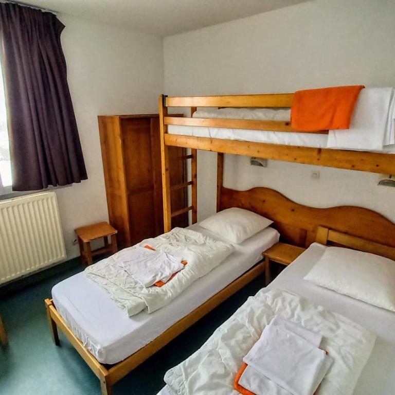 CIS-Ethic Etapes de Val Cenis - Chambre Triple avec Salle de Bains Privative - 4