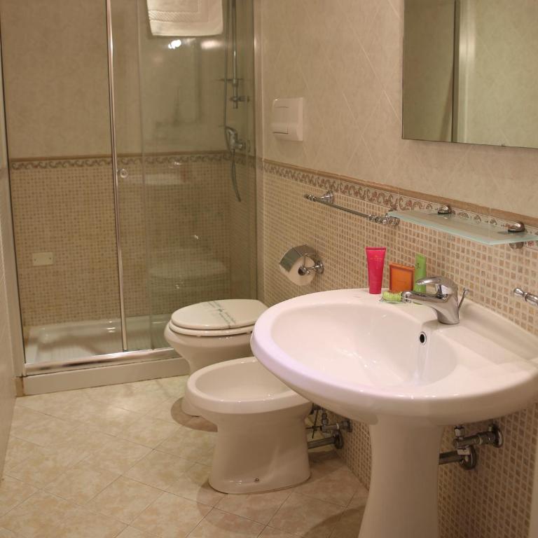 Apollo Suites - Two-Bedroom Apartment - 9