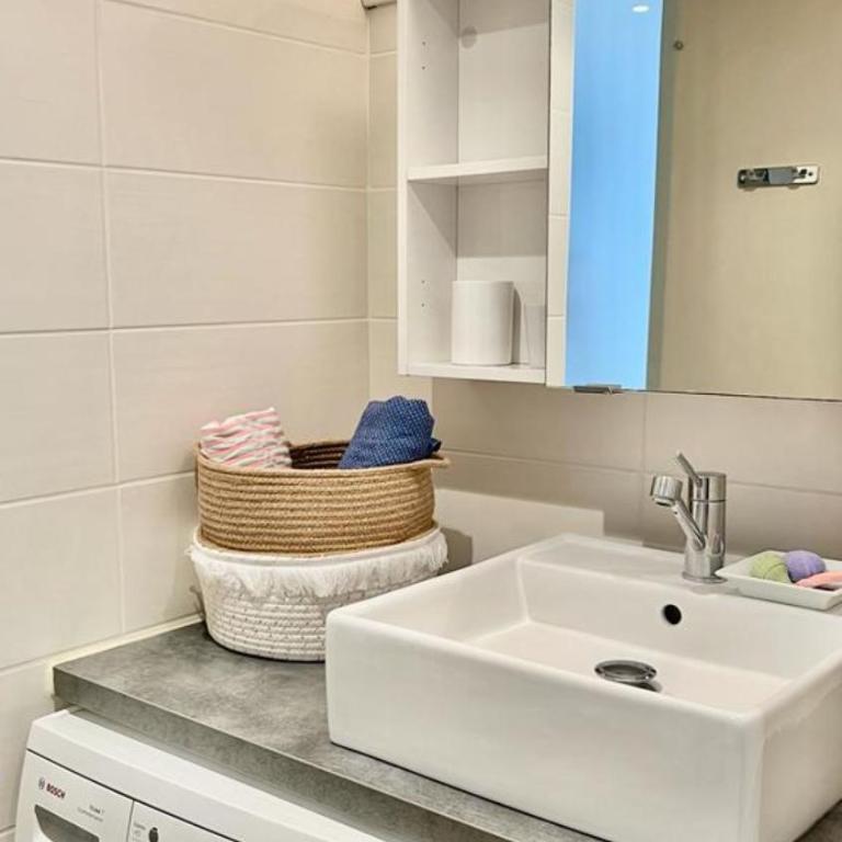 Superbe appartement Vue Mer et Piscine - Appartement 1 Chambre - 25