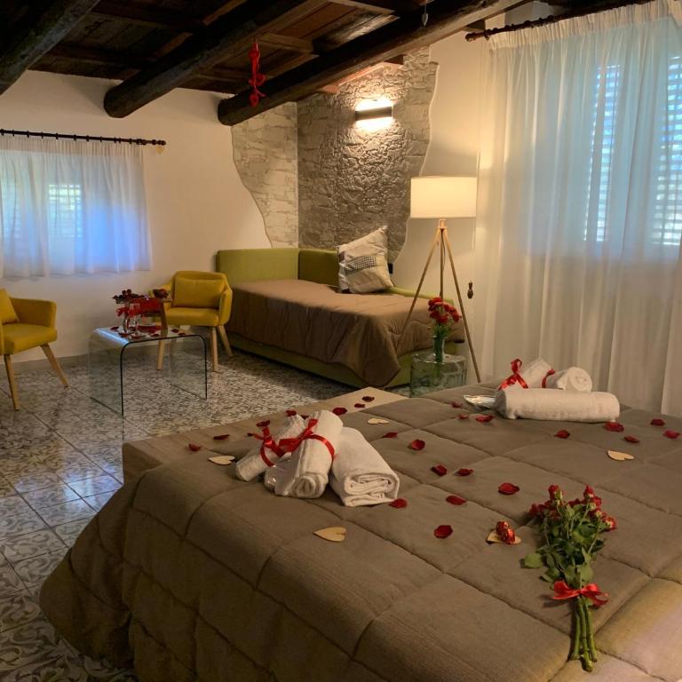 Villa Anna GuestHouse - Salento Airport Stay & Free Parking - Superior King Room - 9