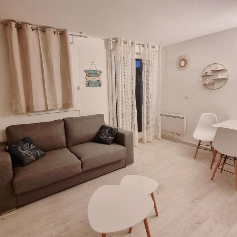 100 m de la plage - Les Cigales de Mer - Studio Cabine - Parking - Studio - 25