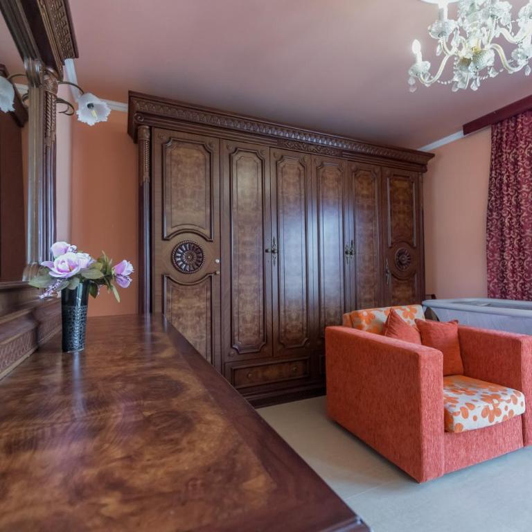 Villa Tivat - Vila s 5 Spavaćih Soba i Sopstvenim Bazenom - 17