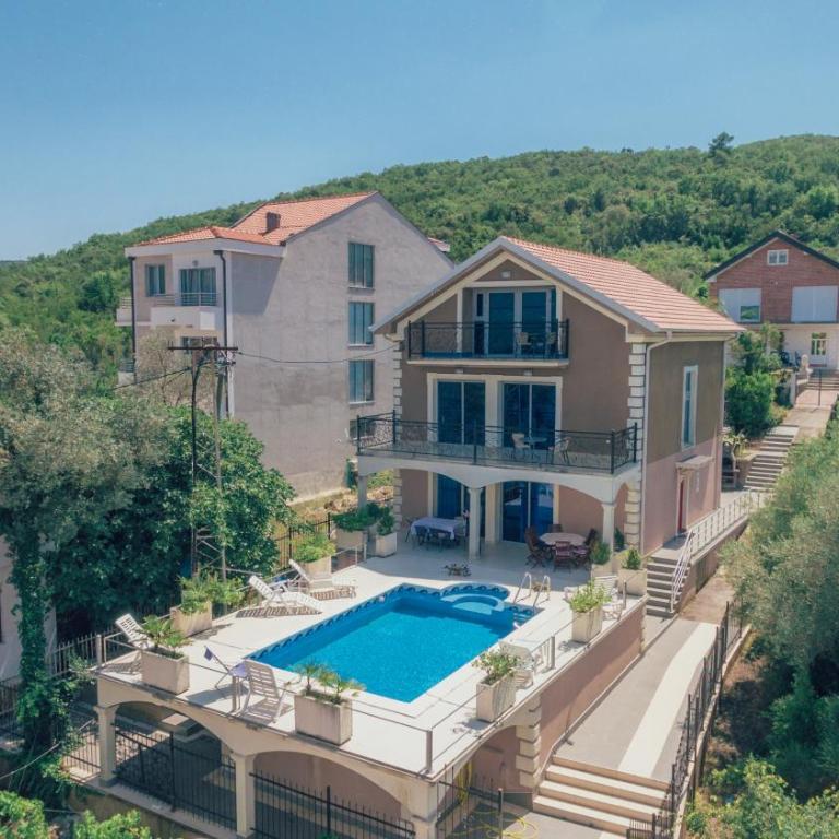 Villa Tivat - Vila s 5 Spavaćih Soba i Sopstvenim Bazenom - 7