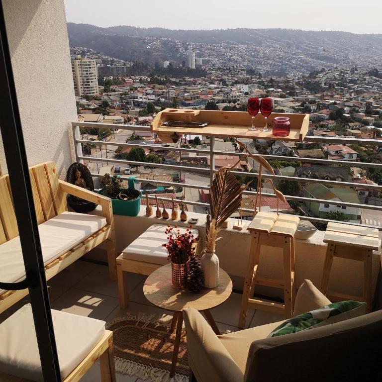 Depto Valparaíso con Vista al Mar y a la Bahía de Valparaíso - Three-Bedroom Apartment - 7