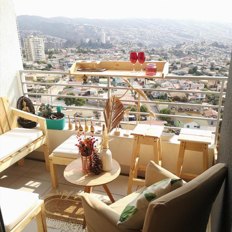 Depto Valparaíso con Vista al Mar y a la Bahía de Valparaíso - Three-Bedroom Apartment - 6