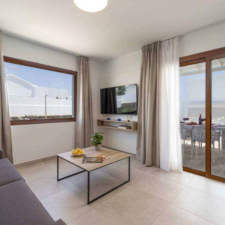 Villa Lana by Villa Plus - Villa - 7