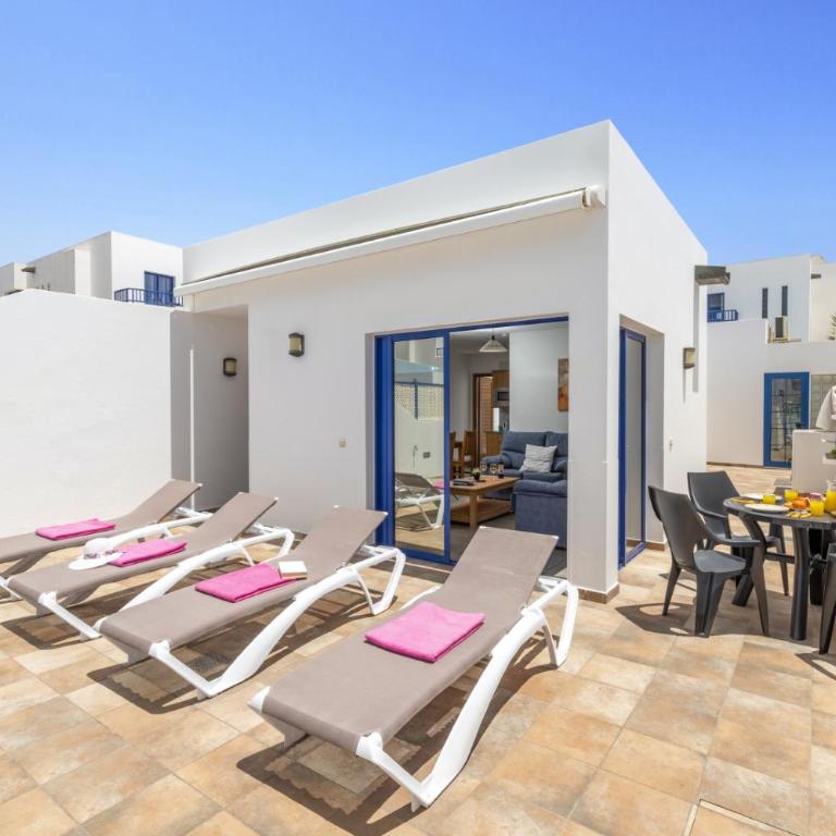 Villa Blanca by Villa Plus - Villa - 2
