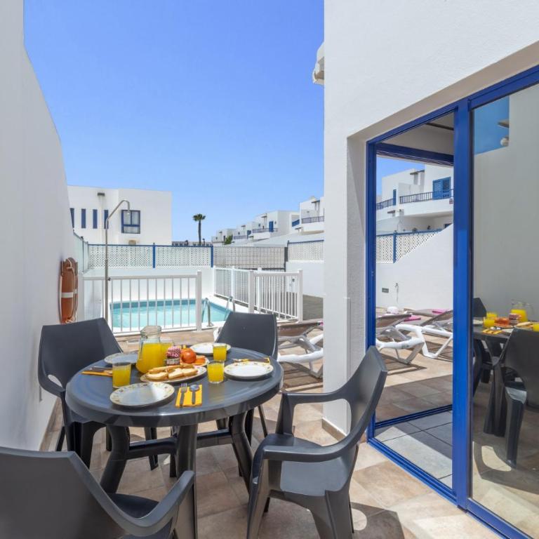 Villa Blanca by Villa Plus - Villa - 7