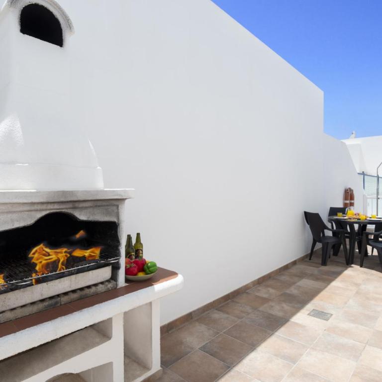 Villa Blanca by Villa Plus - Villa - 13