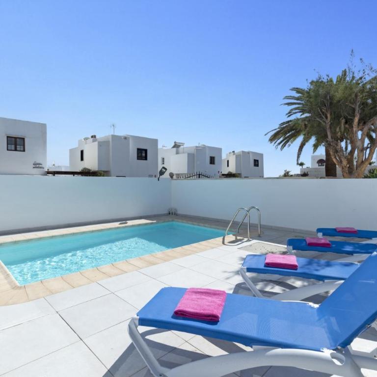 Villa Sunny Side by Villa Plus - Villa - 2